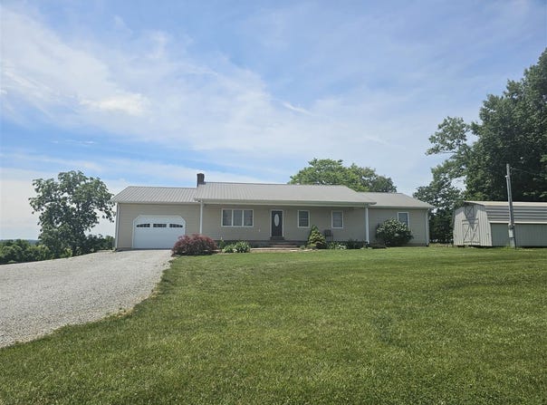 516 Bales Mill Road, Greensburg, KY 42743-8359