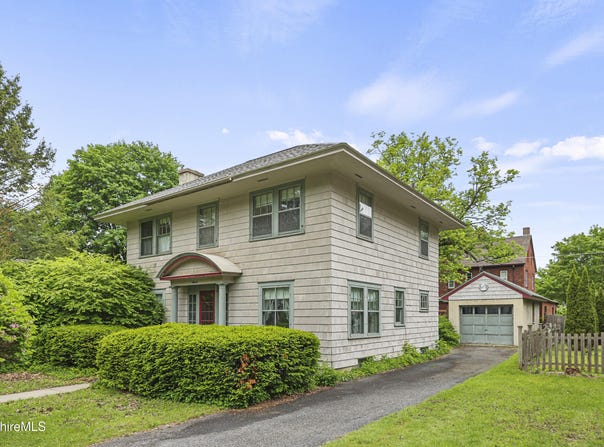11 Laflin Ter, Pittsfield, MA 01201
