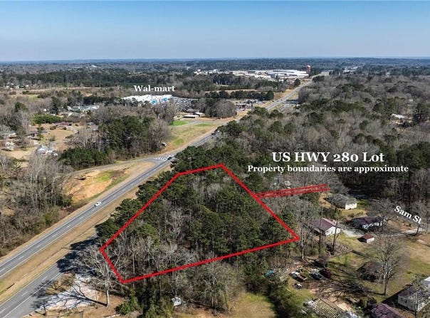 2192 US HIGHWAY 280, ALEXANDER CITY, AL 35010