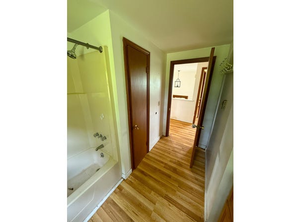 34 Sunset Street, Thomaston, ME 04861