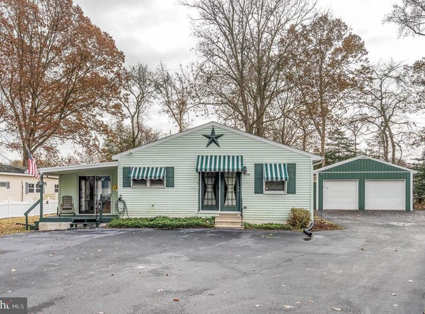 37526 OAK ST, OCEAN VIEW, DE 19970