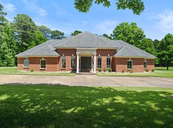 8204 Thames Cir., Texarkana, TX 75503