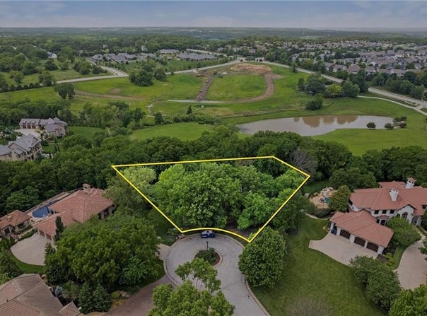 3708 Buck Brush Court, Lawrence, KS 66049