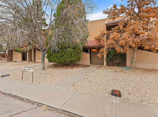 1345 Branson Avenue, Las Cruces, NM 88001