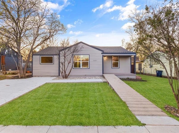 4901 Roanoke Street, Fort Worth, TX 76116