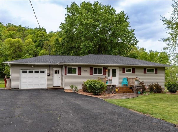 233 HWY 60, Zumbro Falls, MN 55991