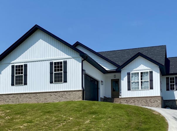 146 Falcon Crest Drive, Harrogate, TN 37752
