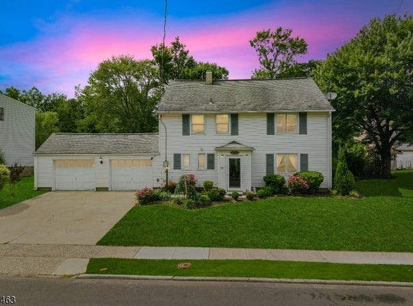 38 Marcy St, Franklin Twp., NJ 08873-1055