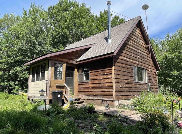 E3881 Lake, Ironwood, MI 49938
