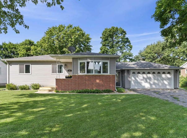 407 3rd Street, Washburn, IA 50702