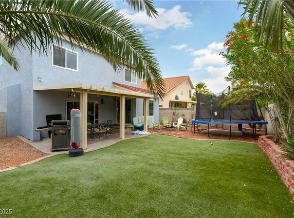 8484 Montana Stream Avenue, Las Vegas, NV 89113