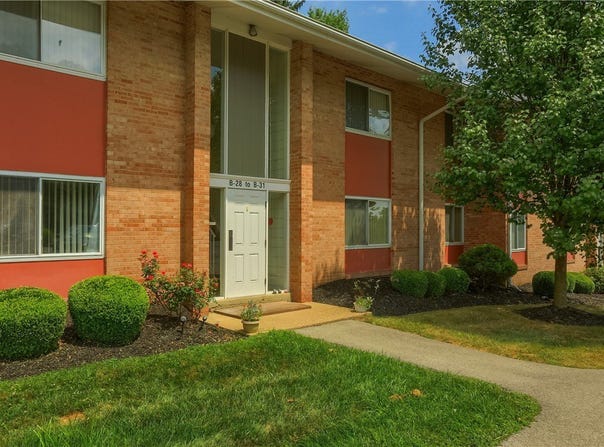 65 Darlington Rd, Patterson Twp, PA 15010