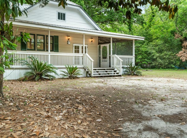 126 Mchenry Road, DeFuniak Springs, FL 32433