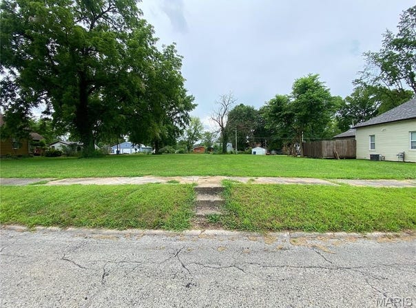 311 E Pine Street, Percy, IL 62272