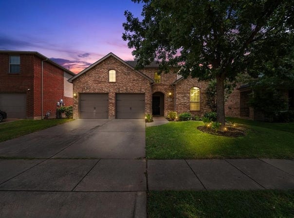 334 Hawthorn Drive, Fate, TX 75087