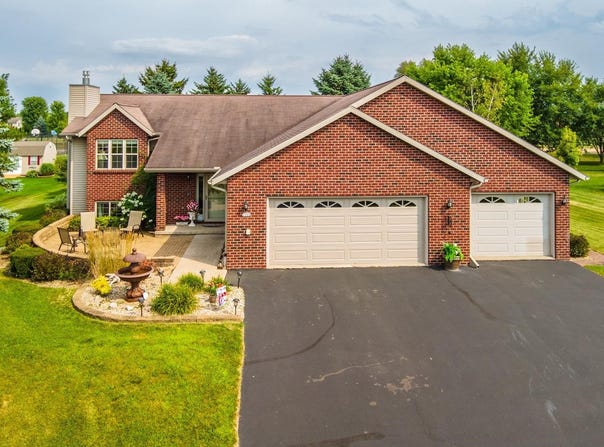 2064 GARY LEE DRIVE, Mosinee, WI 54455