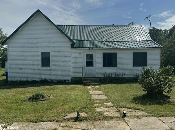 102 Race Street, Cincinnati, IA 52549