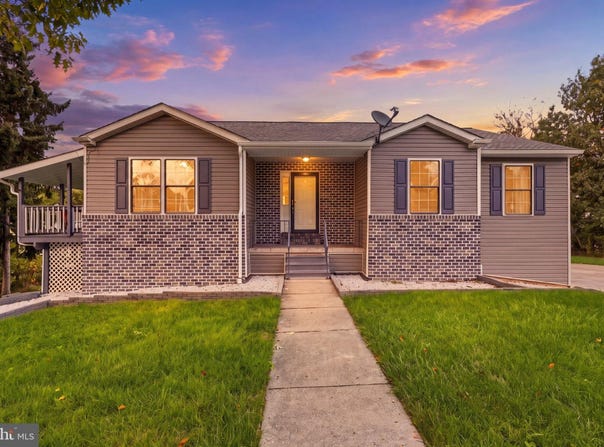 75 S POPLAR Street, MANCHESTER, PA 17345