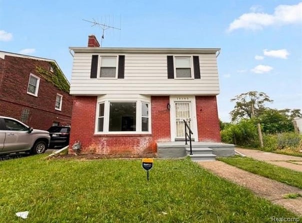 15293 Mapleridge Street, Detroit, MI 48205