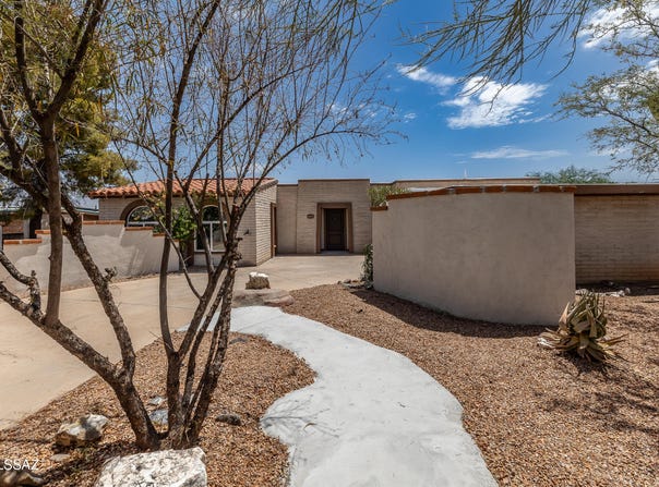 8771 E Old Spanish Trail, Tucson, AZ 85710