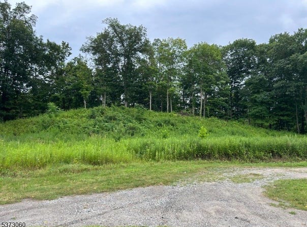 112 Scott Rd, Franklin Boro, NJ 07416-1204