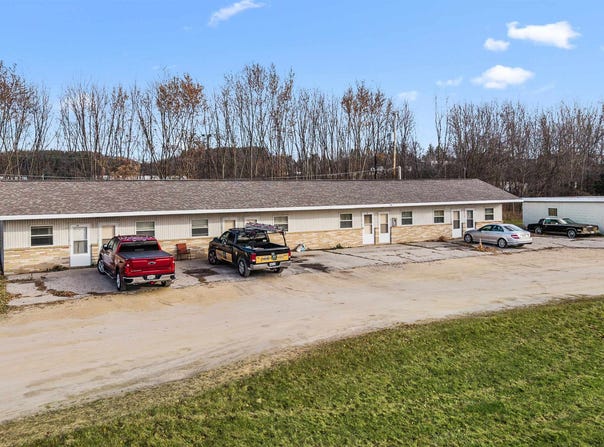 4991 ARTHUR Road, SLINGER, WI 53086