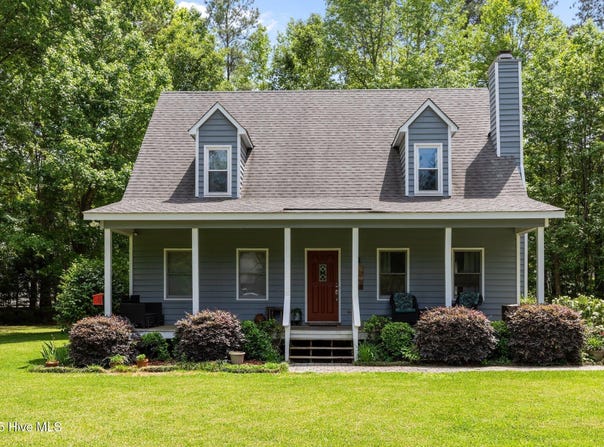102 Autumn Court, Rocky Point, NC 28457
