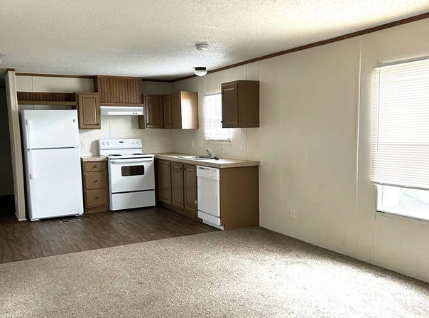 26131 Dequindre Rd., Madison Heights, MI 48071