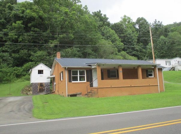3057 Saltville Highway, Saltville, VA 24370