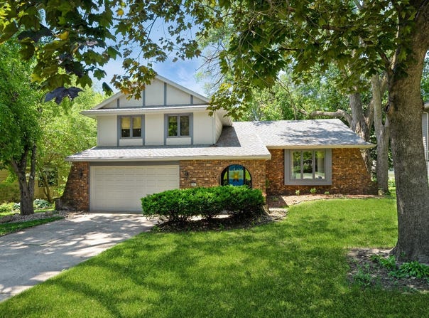 904 52nd Street, West Des Moines, IA 50265