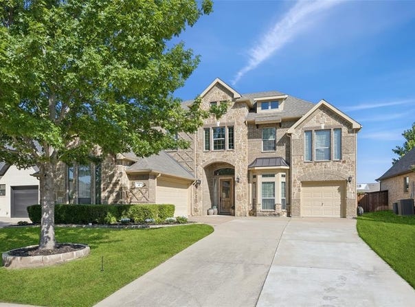 8 Center Court, Heath, TX 75032