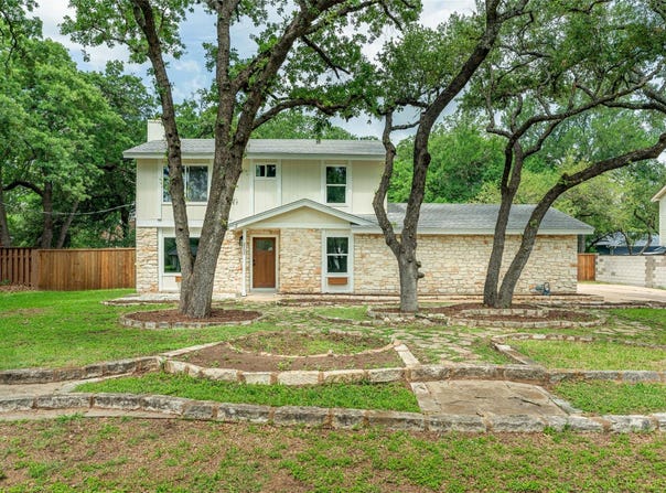 2105 Emerald Isle DR, Leander, TX 78641