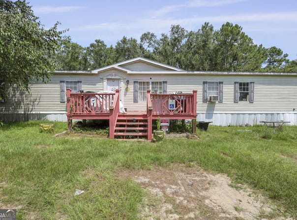 95 Mayflower, Jesup, GA 31545