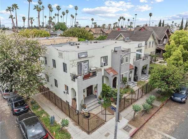 1500 S Hobart Boulevard, Los Angeles, CA 90006