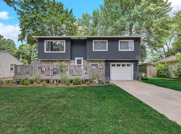 1205 Wood Street, Valparaiso, IN 46383