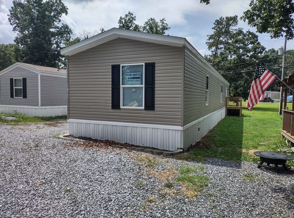 9674 CLOVERDALE LN, GROTTOES, VA 24441