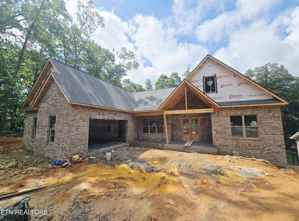 102 Tanasi Drive, Loudon, TN 37774