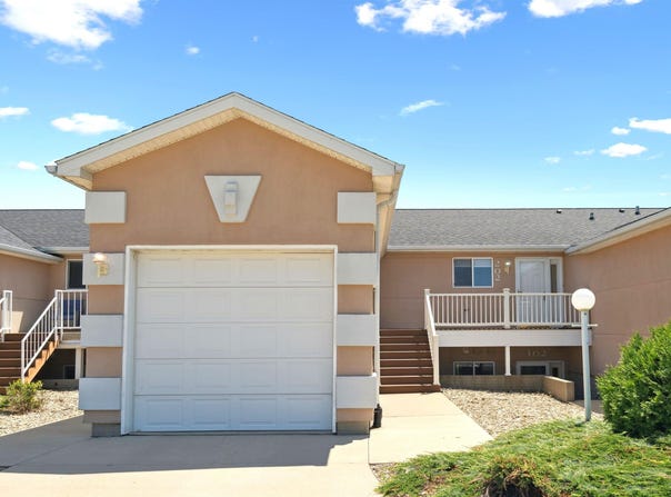 1730 W 18 Street, Cedar Falls, IA 50613