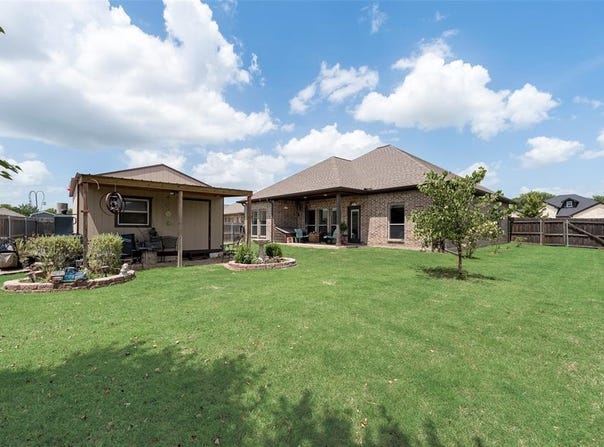 2112 Cole Street, Mabank, TX 75147