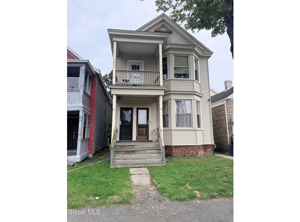 260 3rd Avenue, Troy, NY 12182