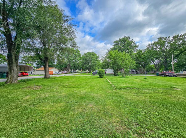 18800 2nd Avenue, Wheatland, MO 65779