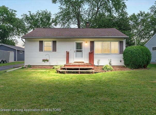 2052 Phillips Avenue, Holt, MI 48842