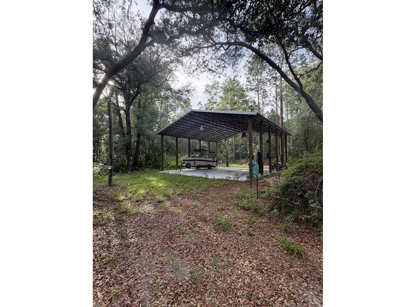 709 NE 829th St, Old Town, FL 32680