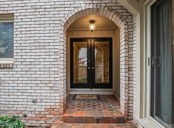 1337 Knollcrest Circle, Bloomfield Hills, MI 48304