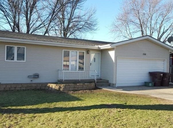 708 E 15th, South Sioux City, NE 68776