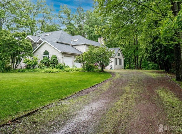 16 Benedek Road, Princeton, NJ 08540