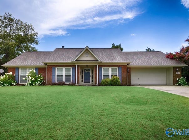 2819 Willowick Trail, Owens Cross Roads, AL 35763
