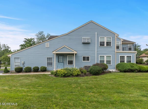 20c Dorchester Drive, Monroe, NJ 08831