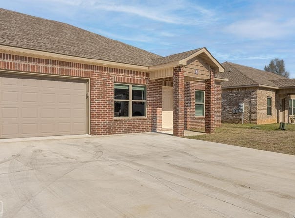 404 W Matthews, Brookland, AR 72417