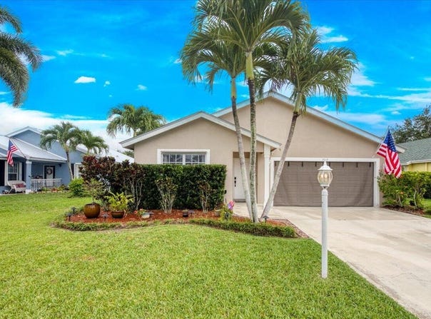 2815 SW Regal Terrace, Stuart, FL 34997